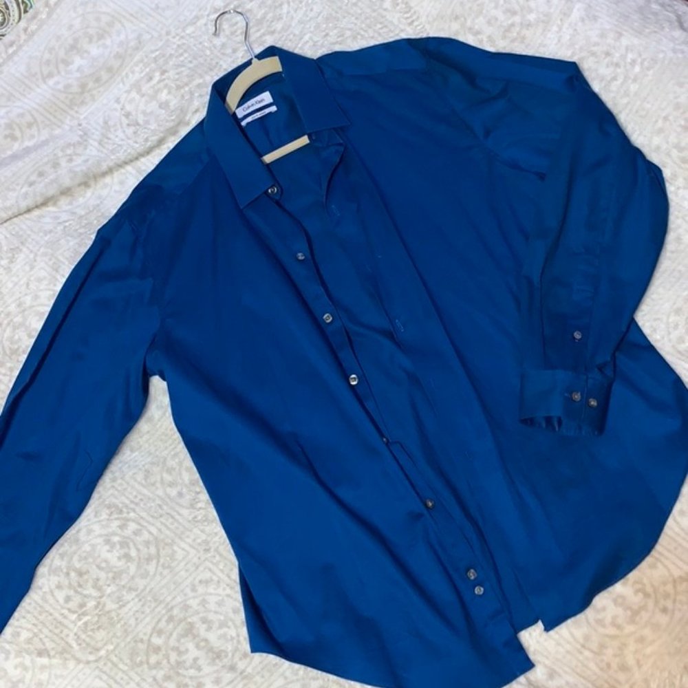 CALVIN KLEIN DRESS SHIRT